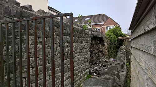 boundary wall repair